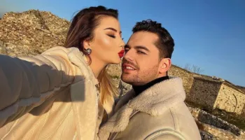 Selvije Jao publikon dedikimin prekës për Shpat Kasapin: Do ta zgjidhja sërish çdo version të tij