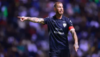 Sergio Ramos drejt rikthimit në Ligue 1, e kërkon Parisi i vogël