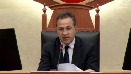 Sesioni i ri Parlamentar, kryetari Peleshi thirrje PD-së: Integrimi kërkon konsensus të gjerë