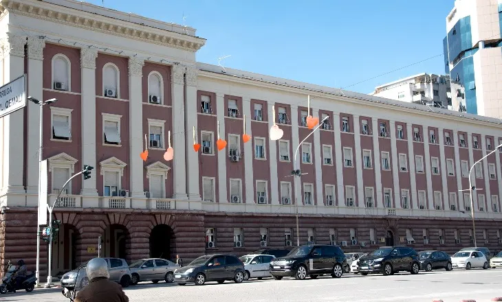 Sesioni i ri parlamentar, zyrtarët amerikanë takime me Ballën e Bardhin