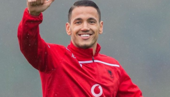 Sharjah zyrtarizon largimin e Rey Manajt