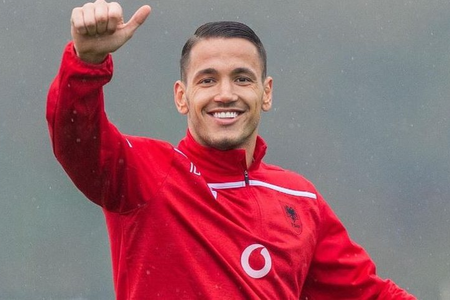 Sharjah zyrtarizon largimin e Rey Manajt