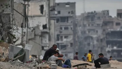 SHBA bën thirrje për përparim në marrëveshjen e paqes, Izraeli vijon sulmet në Gaza