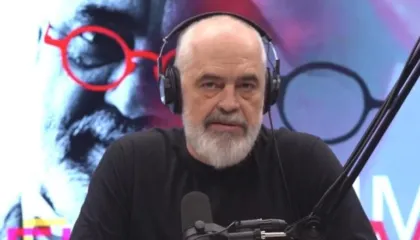 “SHBA nuk hoqi vizat për shqiptarët”, Rama: Linjë normale e politikës së Trump