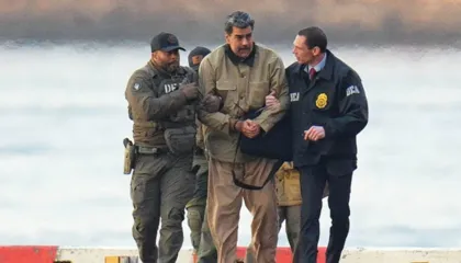 SHBA përdori armë zanore për të kapur Maduron? Rrëfimi i një prej badiguardëve të liderit të Venezuelës: Nuk kam parë kurrë diçka të tillë, kur na sulmuan…