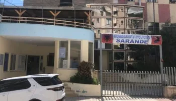 Sherr me thika në Sarandë/ 2 të plagosur, njëri niset drejt Tiranës