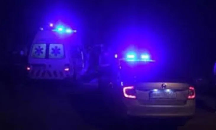 Sherr mes drejtuesve të mjeteve gjatë natës në aksin Mamurras-Krujë, humb jetën njëri prej tyre, arrestohet 28-vjeçari