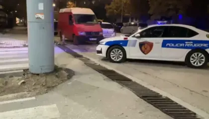 Sherr mes dy personave në bulevardin “Ismail Qemali” në Vlorë, plagoset me thikë njëri prej tyre