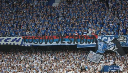 Shfaqja e banerit “Kosova është Serbi” në ndeshjen e Champions, UEFA merr vendimin për klubin e njohur