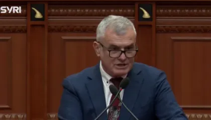 ‘Shifra alarmante’, Leskaj: Qeveria po përdor buxhetin për të mbuluar dështimet dhe keqqeverisjen