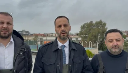 Shiu “mori përpara” burgun e ‘VIP’-ave në Durrës, ministri Lamallari: Situata nën kontroll, janë marrë masat!