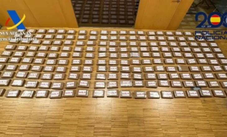 Shkatërrohet banda kriminale shqiptare, sekuestrohen 200 kg kokainë në portin e Vigos në Spanjë