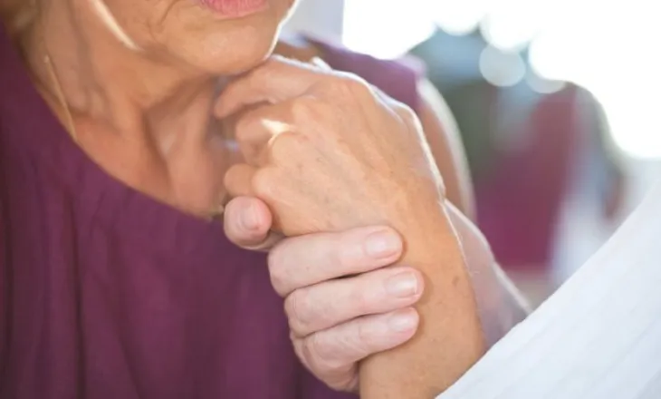 Shkencëtarët e Londrës bëjnë përparim në zbulimin e shkakut të Alzheimerit