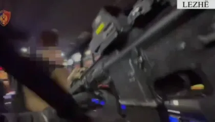 “Shpejt barkas, policia”/ Po luanin lojëra fati në kazino, nën hetim 15 persona, sekuestrohen miliona lekë