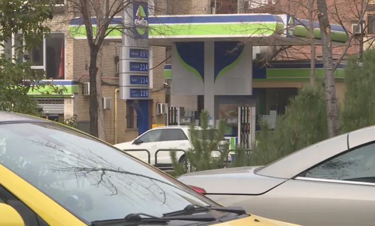 Shqipëria në “top 10” shtetet me çmimin më të lartë të naftës në botë