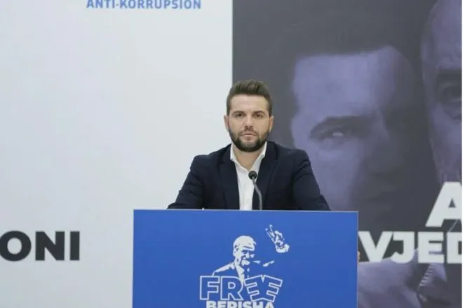 Shqipëria nën pushtetin e ujit/ Muçllari: Përmbytjet tregojnë dështimin total të shtetit, përmbysja e pushtetit e…