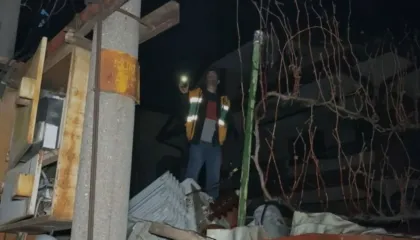 Shqipëria nën ujë, bllokime rrugësh në Elbasan, mungon energjia në Gjirokastër