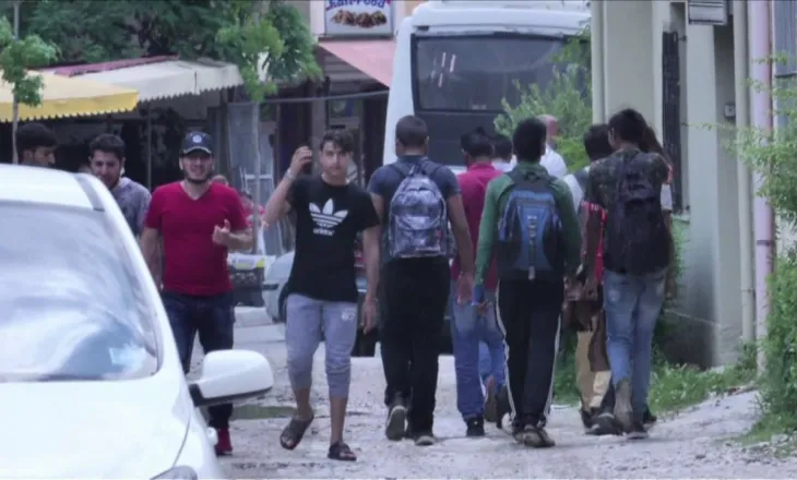 Shqipëria, qendra të reja emigrimi/ Miratohet plani i kontigjencës, mes atyre që përdorën vendin tonë si tranzit edhe 100 rusë