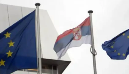 Shqipëria, Serbia dhe Mali i Zi në rrugën drejt Brukselit/ DW: Bie ndjeshëm mbështetja e serbëve për anëtarësimin në BE