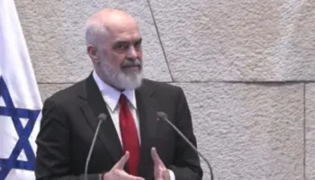 “Shqiptarët thanë më mirë vdesim sesa dorëzojmë hebrenjtë ”, Rama: Gjyshërit tanë myslimanë e të krishterë zgjodhën rrugën e humanizmit