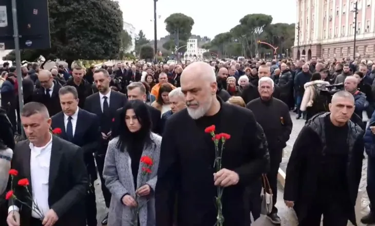 ‘Shumë gjurmë kanë humbur, por ujku mbetet aty’, Rama kritika SPAK: Për shumë vite u soll sikur 21 Janari nuk ekzistonte