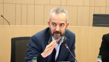 Si do të forcohet monitorimi i fushatave? KQZ mbledh shoqërinë civile