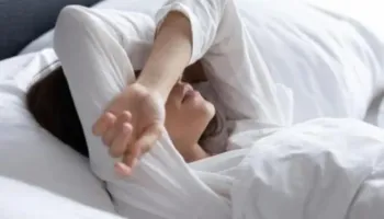 Si të kemi një gjumë më të mirë, metoda pa ilaçe