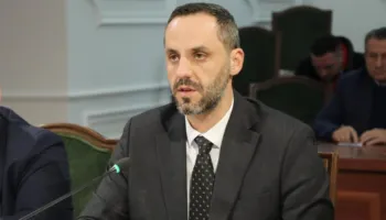 “Siguria në burgje është vijë e kuqe”, Ministri i Drejtësisë reagon për operacionin në Elbasan