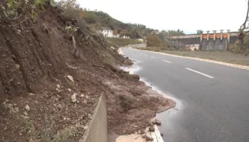 Situata në Qarkun e Korçës nga moti i keq, prishet ura e Prodanit në Kolonjë, dëmtohen disa akse