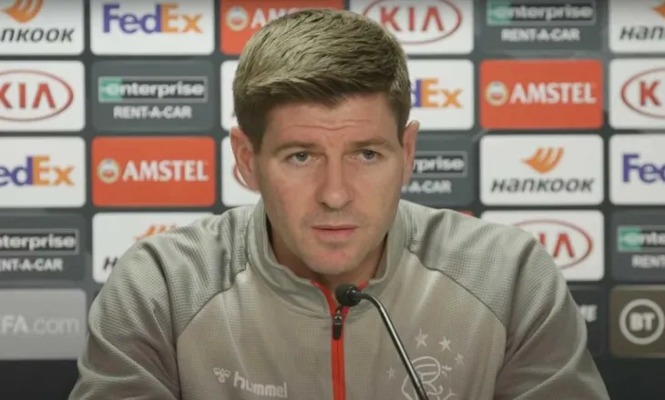 Slot ankohet për “blloqet e ulëta” të kundërshtarëve, Gerrard: Gjej zgjidhje, i ke lojtarët e duhur