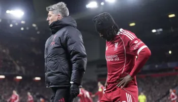 Slot: Filozofia e Liverpool është të jetë një skuadër sulmuese, dëmtimi i Frimpong na prish planet