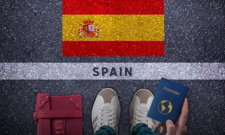 Spanja kundër trendit evropian – legalizon gjysmë milioni emigrantë