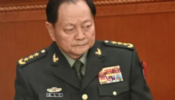 ‘Spastrime’ të reja në udhëheqjen ushtarake kineze: Gjenerali dyshohet se i kaloi informacione SHBA