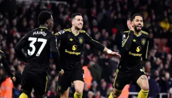 Spektakël në “Emirates”, Manchester United mposht Arsenalin dhe rihap sërish garën për titull në Angli