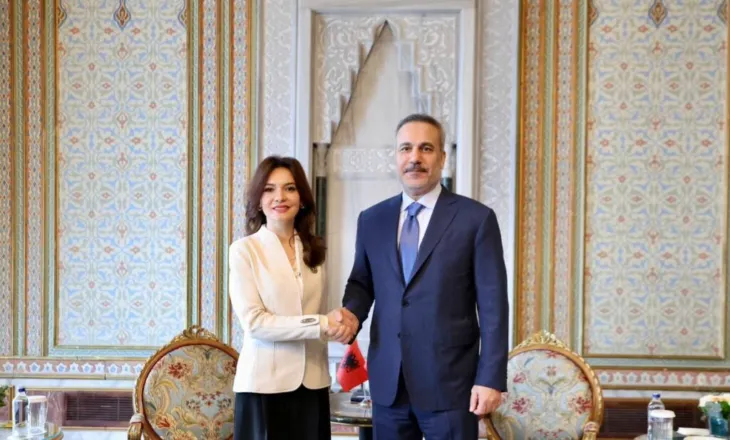 Spiropali në Stamboll me homologun turk: Bashkë për organizimin e samitit të NATO-s në Tiranë