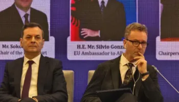 Stok dosjesh dhe vendime pa cilësi”/ Gonzato pranon” dështimin e reformës në drejtësi