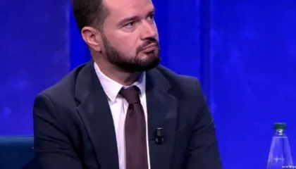 “Stop, ore Arjan”/ Grida Duma ngre tonet pas debatit mes Currit dhe Balliut: Diskutim mediokër