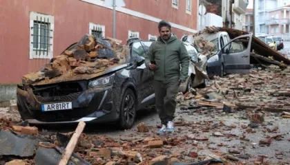 Stuhia “Kristin” godet Portugalinë, 2 viktima, mbi 800,000 familje pa energji elektrike