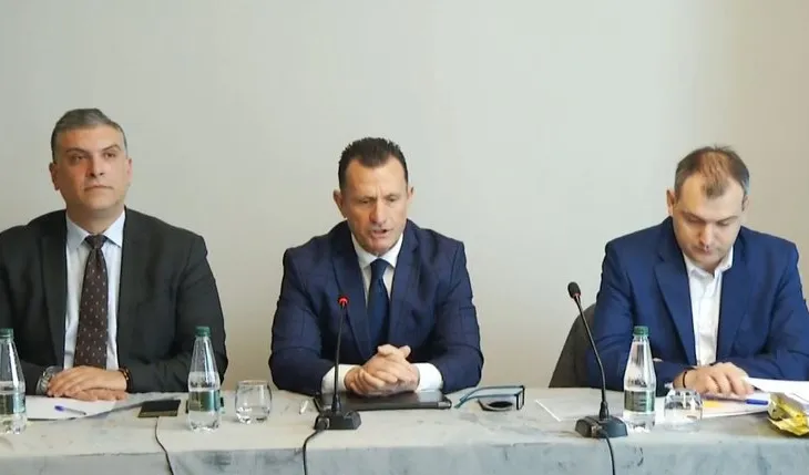 Sulm nga mbrojtja e Metës ndaj gjyqtares Gjoka: Akuzë për kapje dhe shantazh!