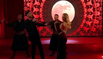 Surprizë që në nisje të Prime, Kristi prezanton këngën e bërë për Selinën