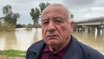 Sytë drejt Vlorës, Vjosa del nga shtrati pranë Urës së Mifolit, në pikën kritike edhe Shushica. Nisin evakuuimet e para