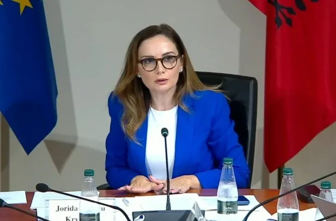 Tabaku: Rënia e euros po varfëron shqiptarët dhe po shkatërron prodhimin vendas