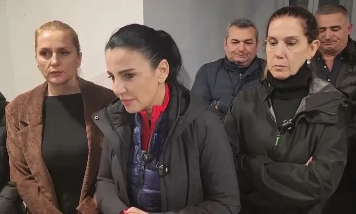 Takim me Emergjencat në Gjirokastër/ “Lajmi i mirë”, Balluku: Niveli i Vjosës ka rënë në 6.5 metra. Jemi në gatishmëri