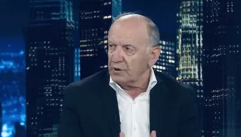 “Të rinjtë, të zhveshur nga ‘Berishizmi’”/ Analisti Leka: Berisha tashmë po bëhet për gjynah, kërkon qiqra në hell