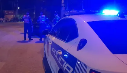 Të shtëna me armë zjarri gjatë natës në Shijak, palgoset 45-vjeçari, në kërkim dy kushërinj