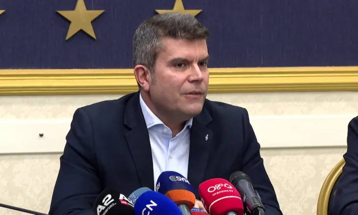 Të vegjlit nuk i besojnë më PD-së/ Shoqëria civile merr në dorë bashkimin e opozitës, thirrje për një tryezë drejt marrëveshjes