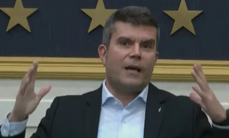 Të vegjlit nuk i besojnë PD-së, bashkimin e opozitës e merr në dorë shoqëria civile