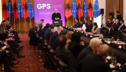 “Të vendosim piketat për godinën e re të Parlamentit”, Rama porosi socialistëve: Braktisja e territorit s’është opsion