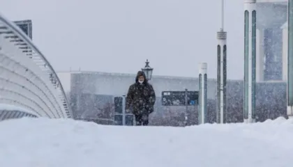 Temperatura të ulëta në Gjermani! Mbyllen shkollat dhe anulohen fluturimet në aeroportin e Frankfurtit