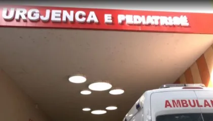 Temperaturë deri në 39 gradë, dyndje të fëmijëve me grip në urgjencën e pediatrisë